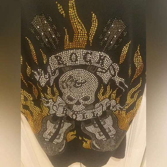 Black Crystal T-Shirt with Skull and Flames - Picture 3 of 4